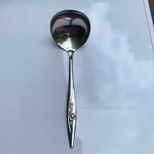 Oneida Lasting Rose Serving Spoon, Deluxe Stainless Modern Hollow